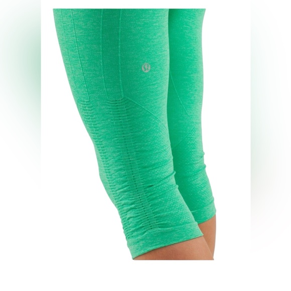 Lululemon In the Flow Crop Leggings Green | Size
Unknown (See Measurements) - Picture 2 of 10